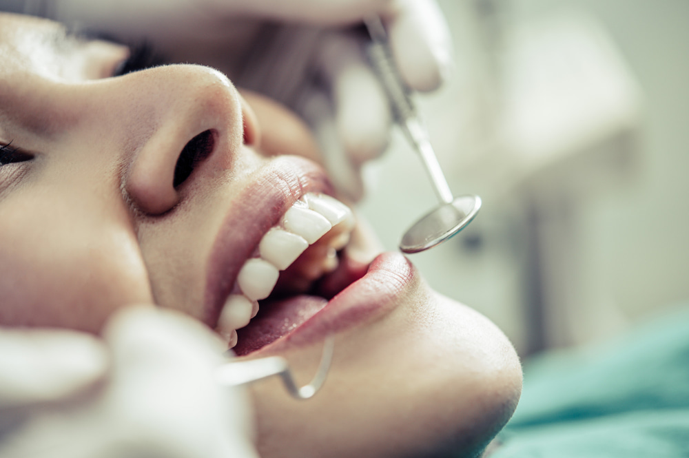 Diş Eti Hastalıkları Nelerdir, Nasıl Tedavi Edilir?